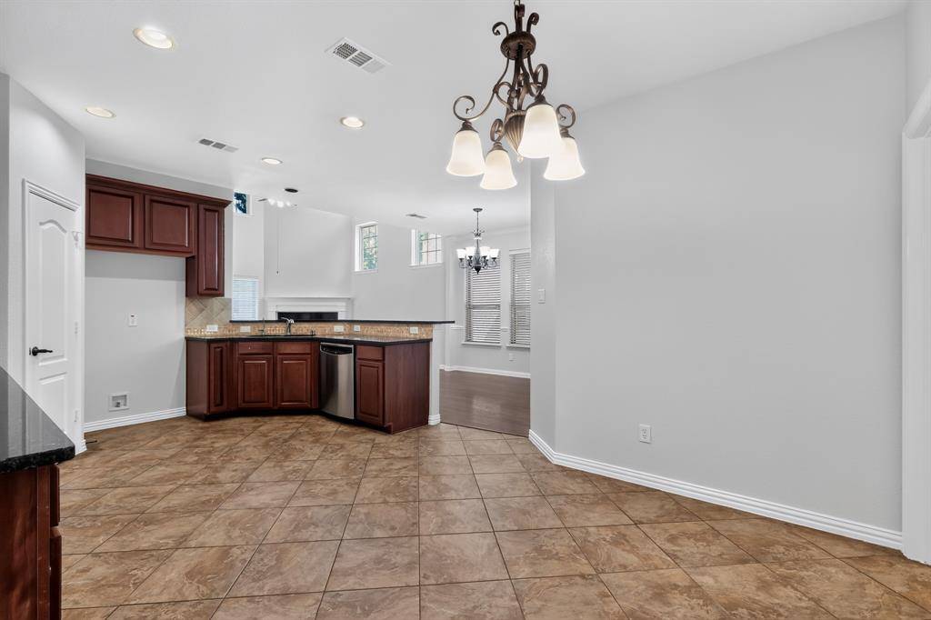4348 Kestrel Way, Carrollton, TX 75010