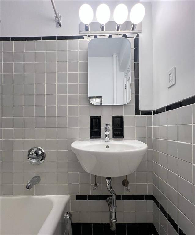 224 Highland BLVD #611, Brooklyn, NY 11207