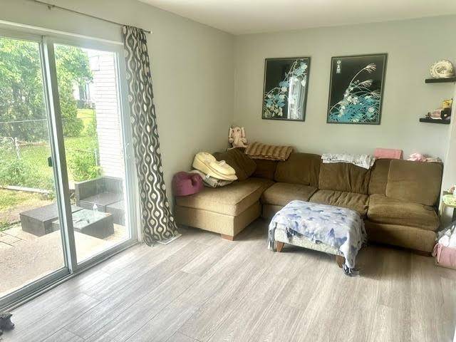 209 N Christine CIR, Mt Clemens, MI 48043