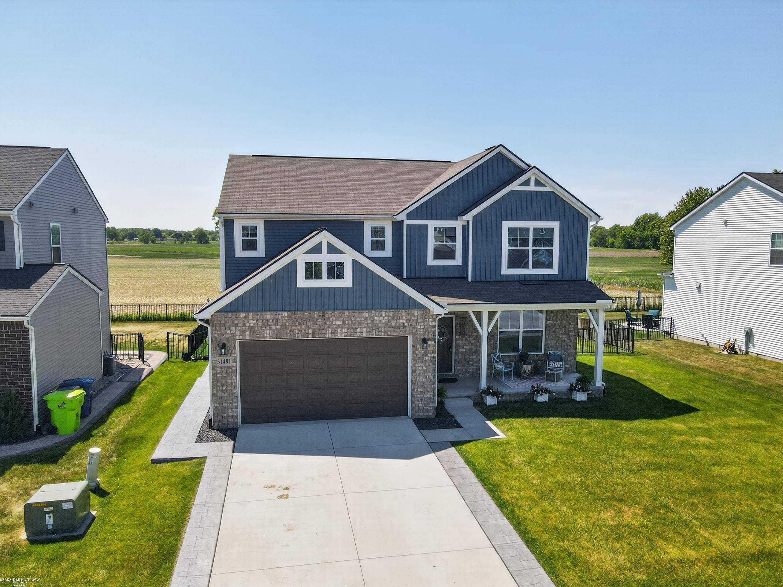 51491 Water Mark DR, Macomb Twp, MI 48042
