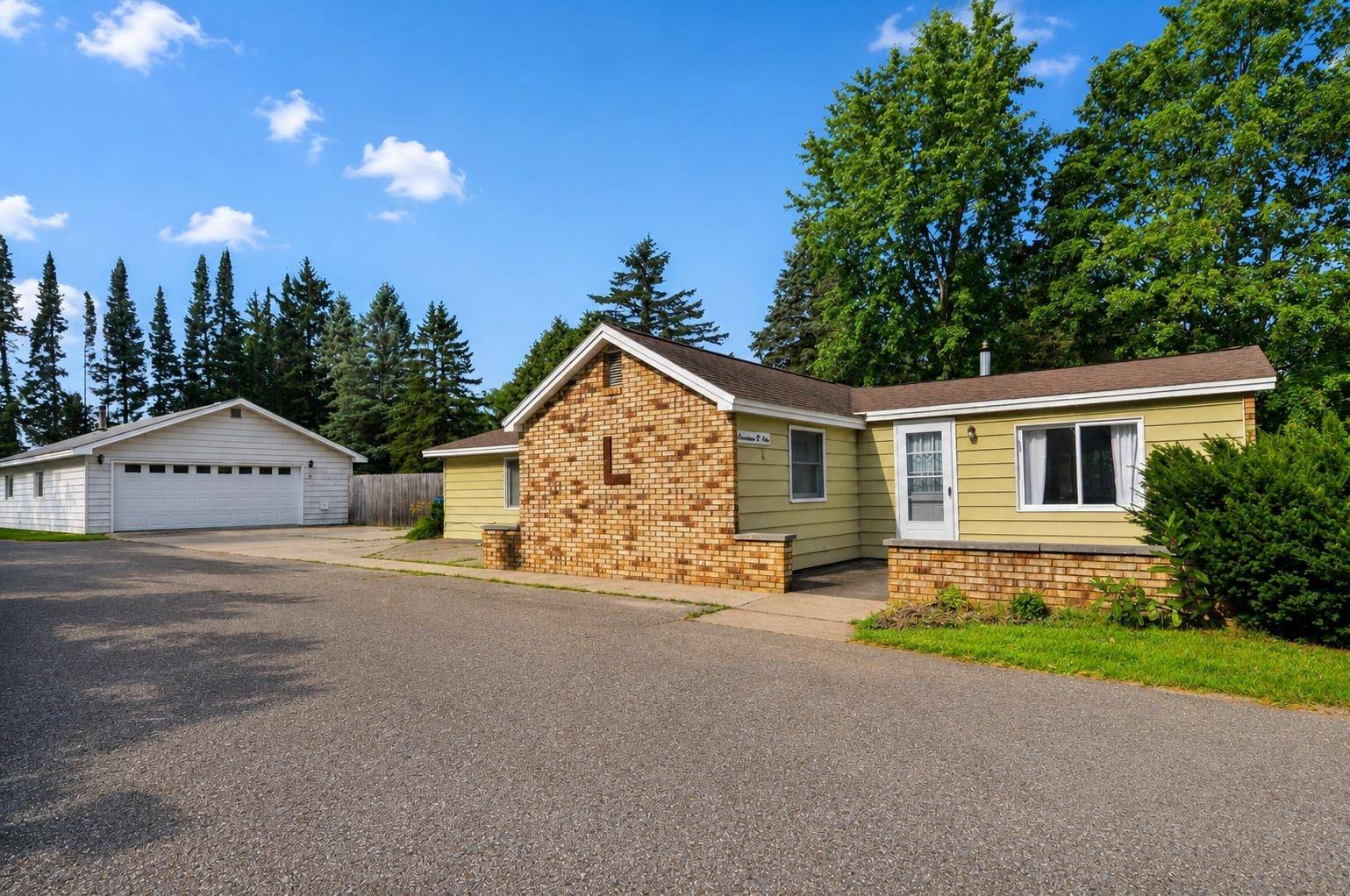 1709 W Division ST, Cadillac, MI 49601
