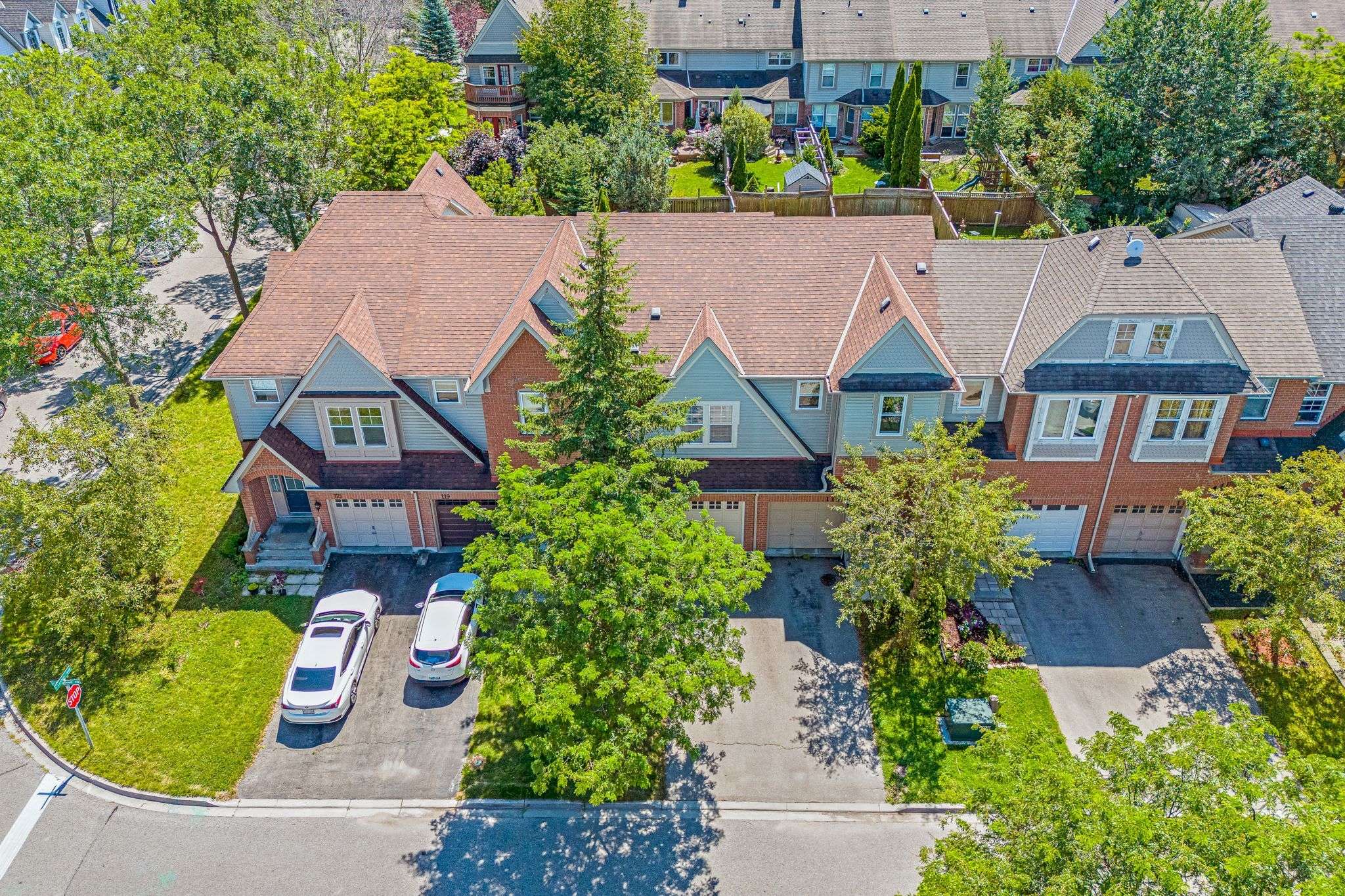 117 Mugford RD, Aurora, ON L4G 7J5