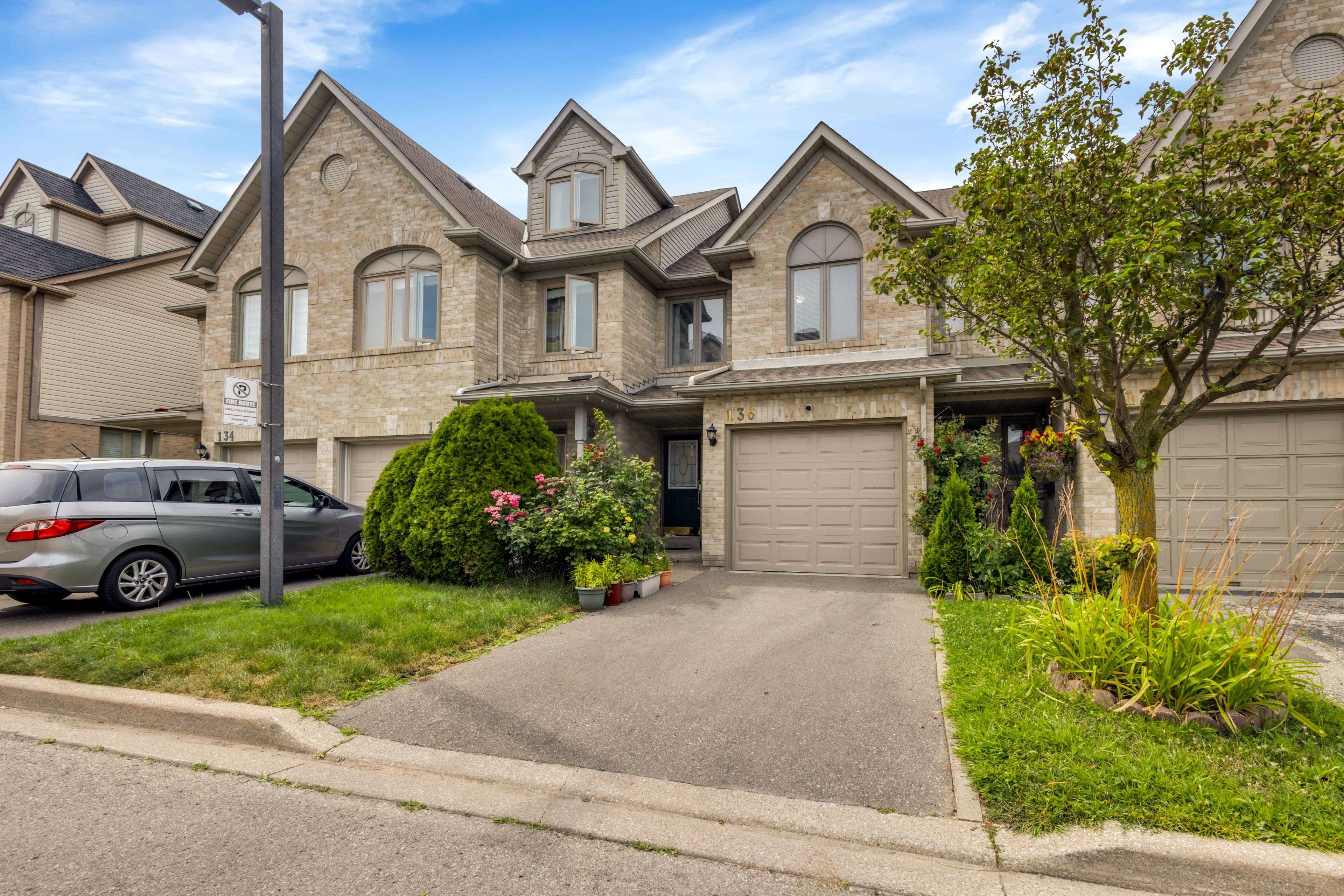 1292 Sherwood Mills BLVD #136, Mississauga, ON L5V 2G8