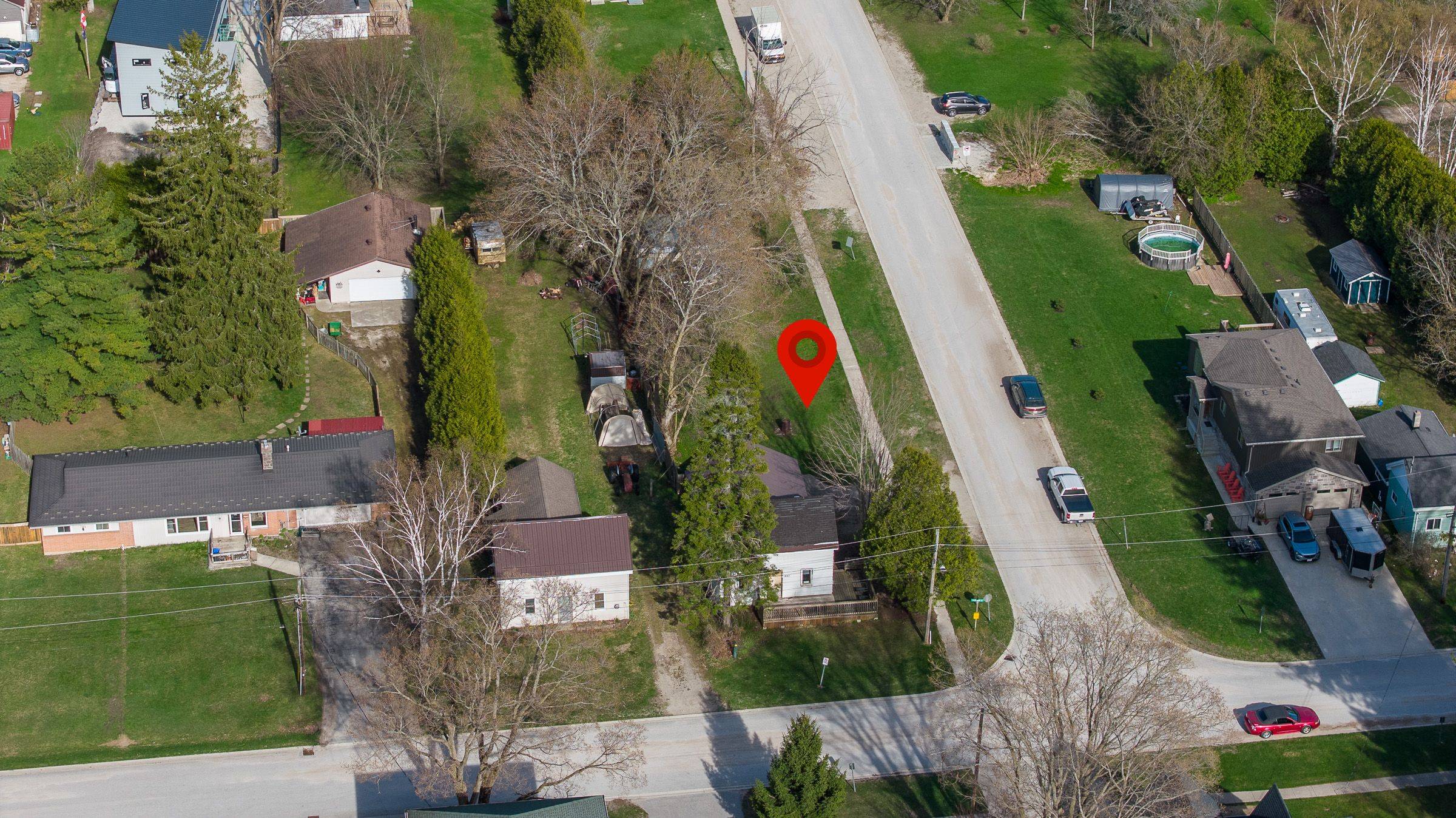 486 Elizabeth ST, South Bruce Peninsula, ON N0H 1P0