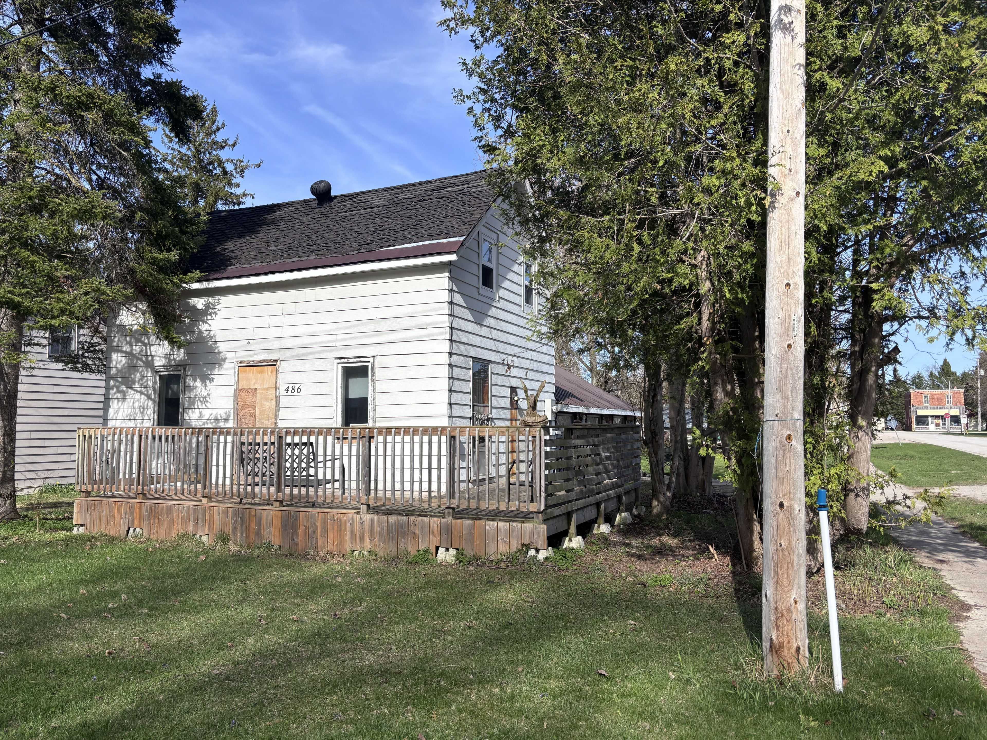 486 Elizabeth ST, South Bruce Peninsula, ON N0H 1P0