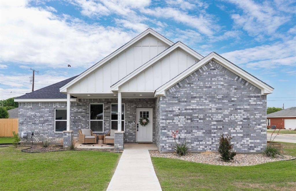 2112 Brooke Lane, Brownwood, TX 76801