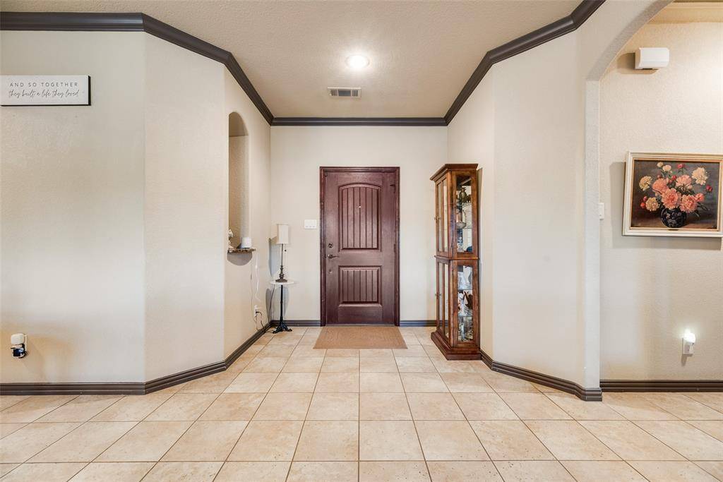 1132 Chartres Street, Oak Ridge, TX 75142