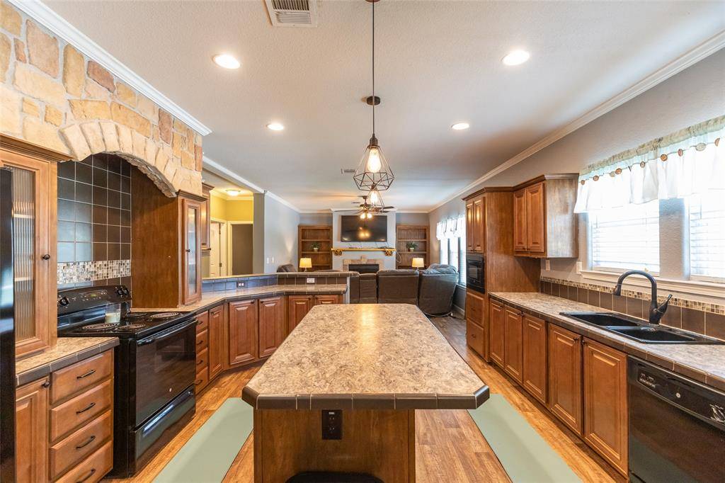 239 County Road 123, Abilene, TX 79601