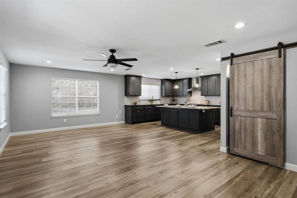 1000 W White Avenue, Mckinney, TX 75069