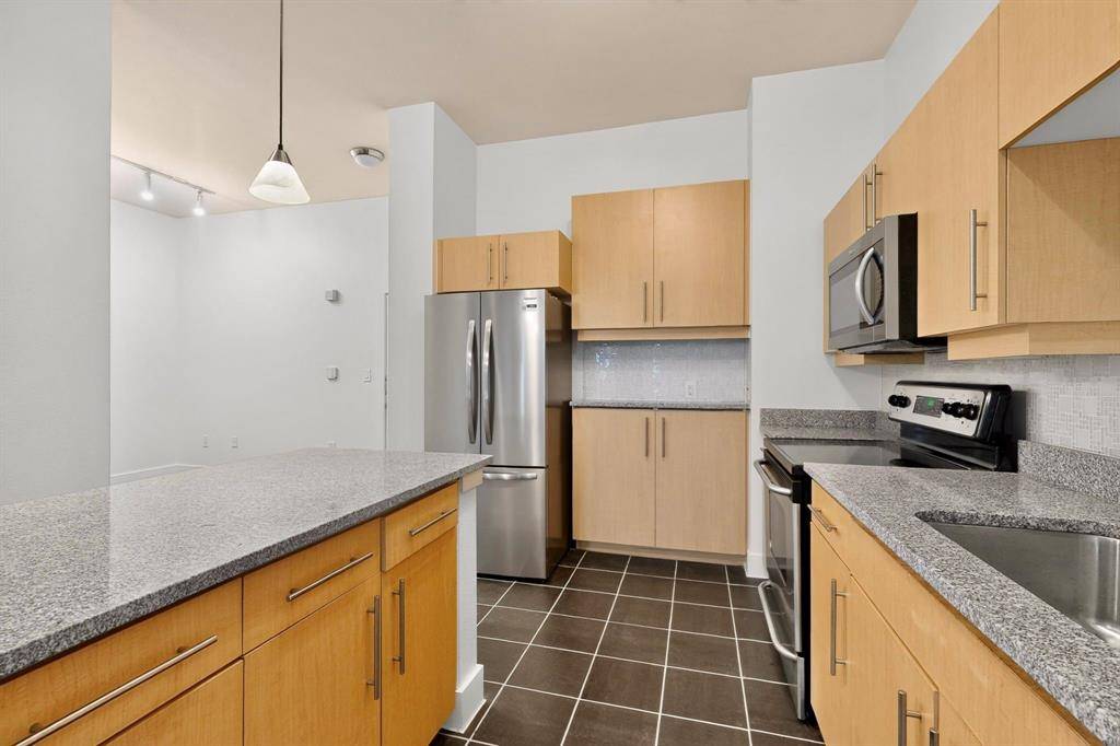 4414 Cedar Springs Road #318, Dallas, TX 75219