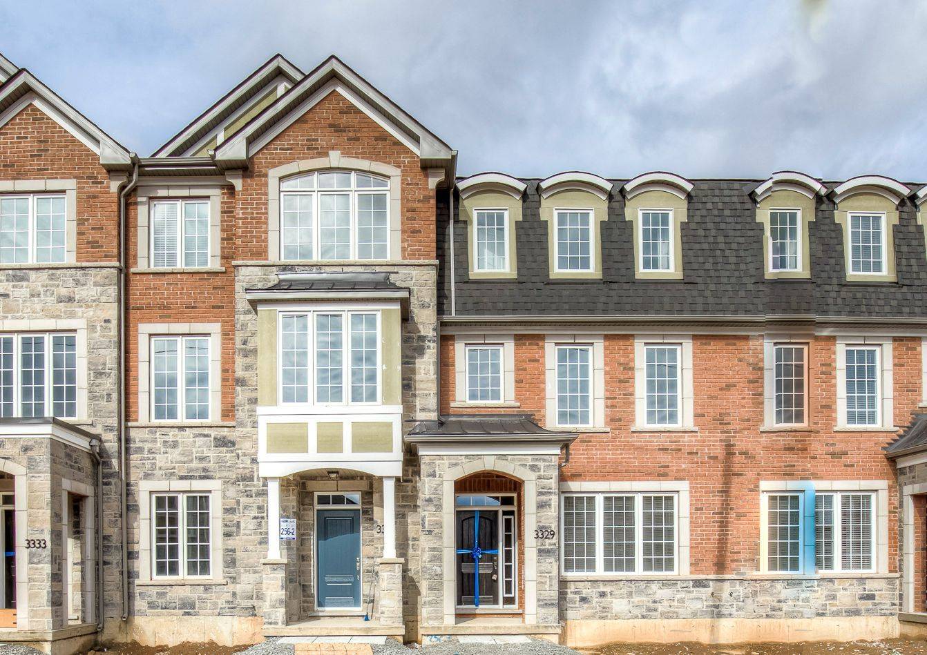 3329 Vardon WAY, Oakville, ON L6M 1R6