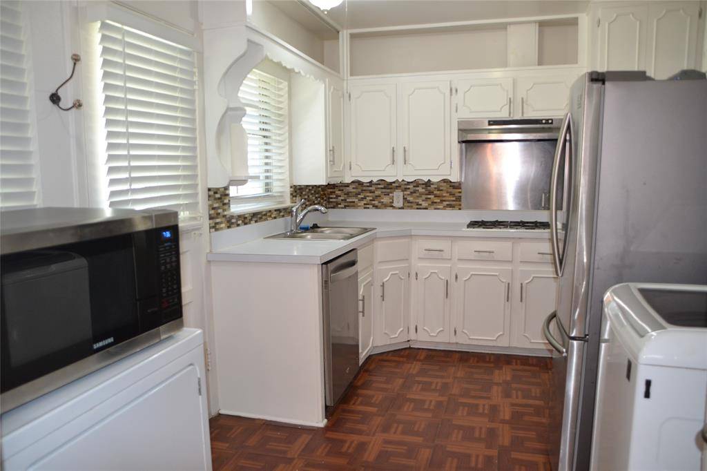3879 Clover Lane, Dallas, TX 75220