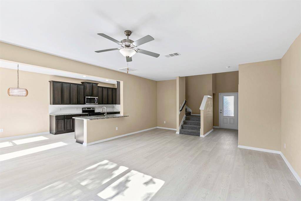 1516 Kinglet Street, Desoto, TX 75115