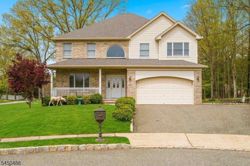 20 Greenbriar Ct, Boonton Town, NJ 07005