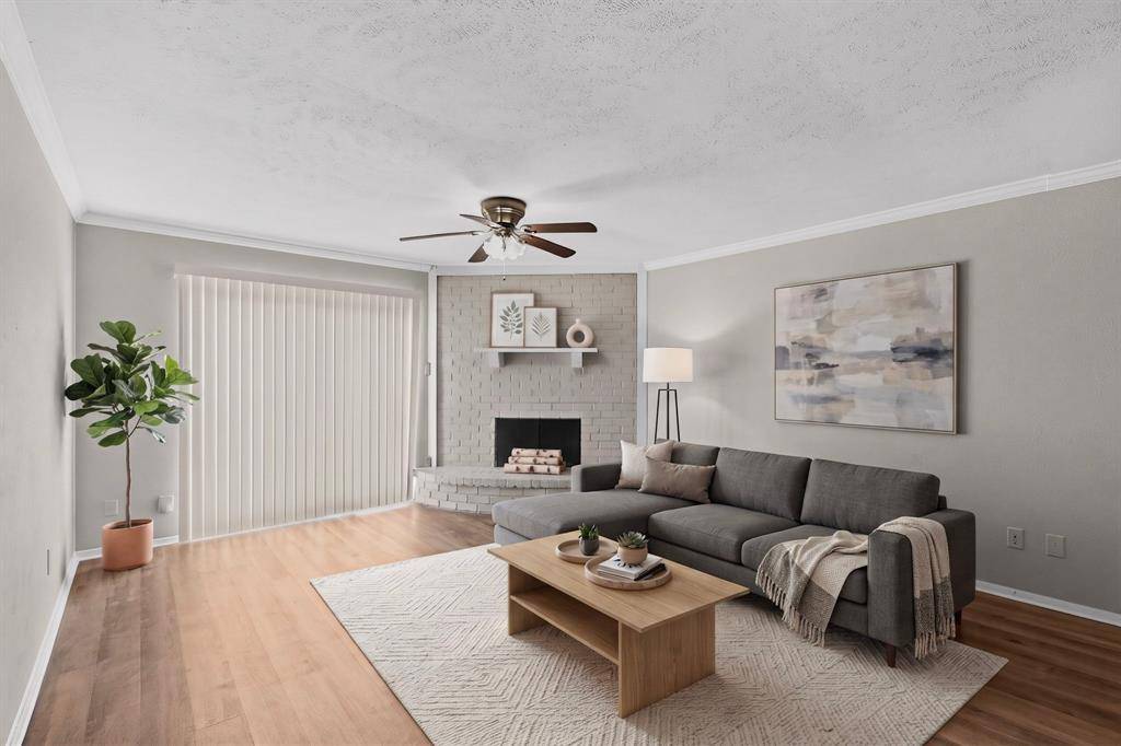 3045 Lisetta Street, Grand Prairie, TX 75052
