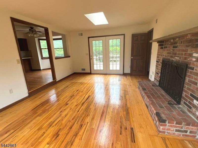 17 Shurts Rd, Readington Twp., NJ 08822