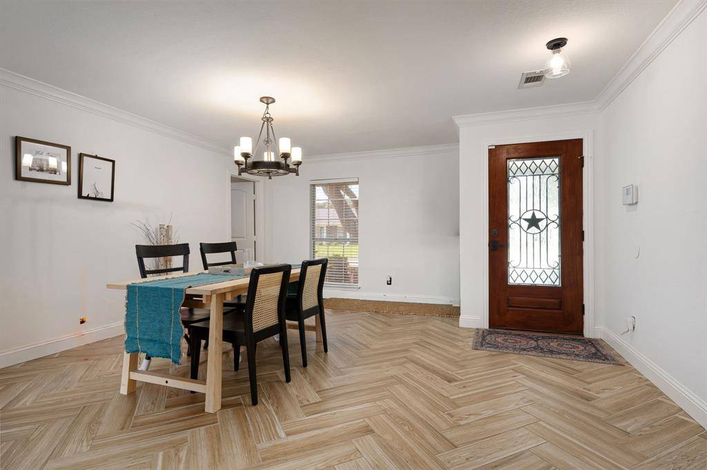 5033 Stanley Drive, The Colony, TX 75056