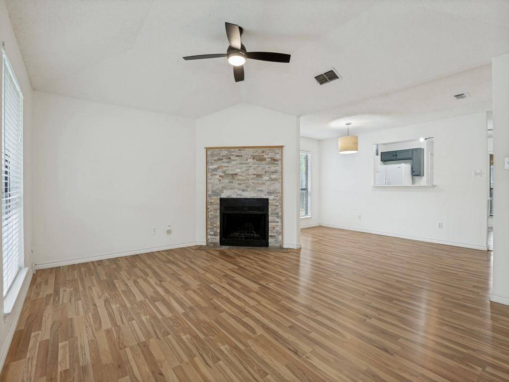 3006 Post Oak Drive, Euless, TX 76039