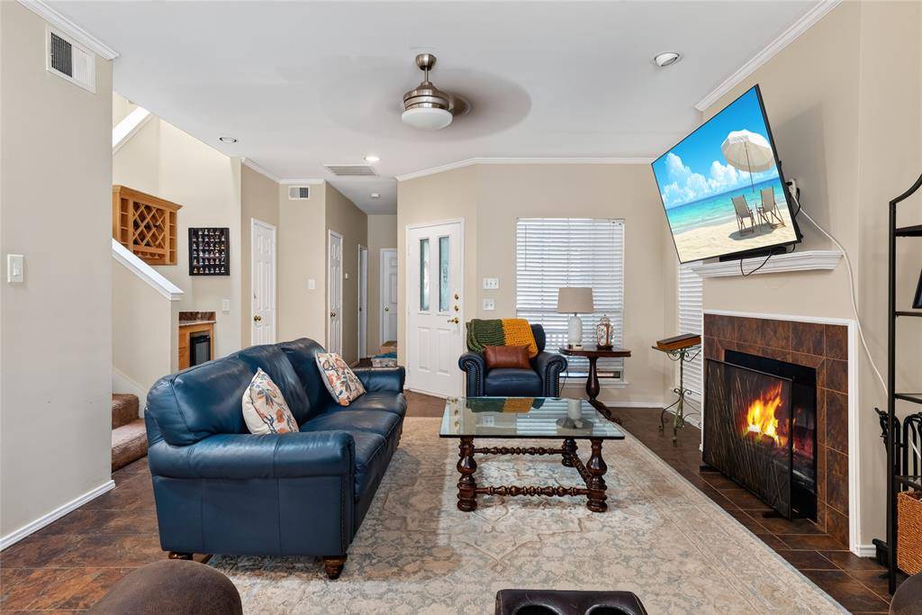6015 Homestead Court, Dallas, TX 75252