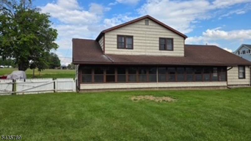 1777 Springtown Rd, Alpha Boro, NJ 08865