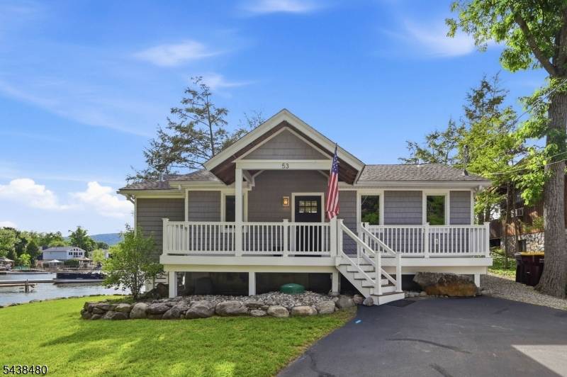 53 Shore Ave, Greenwood Lake, NJ 10925