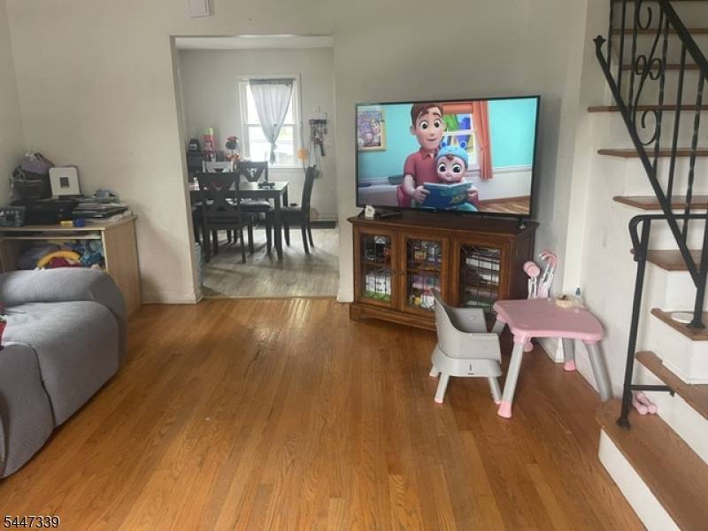 18 Sickle St, Dover Town, NJ 07801