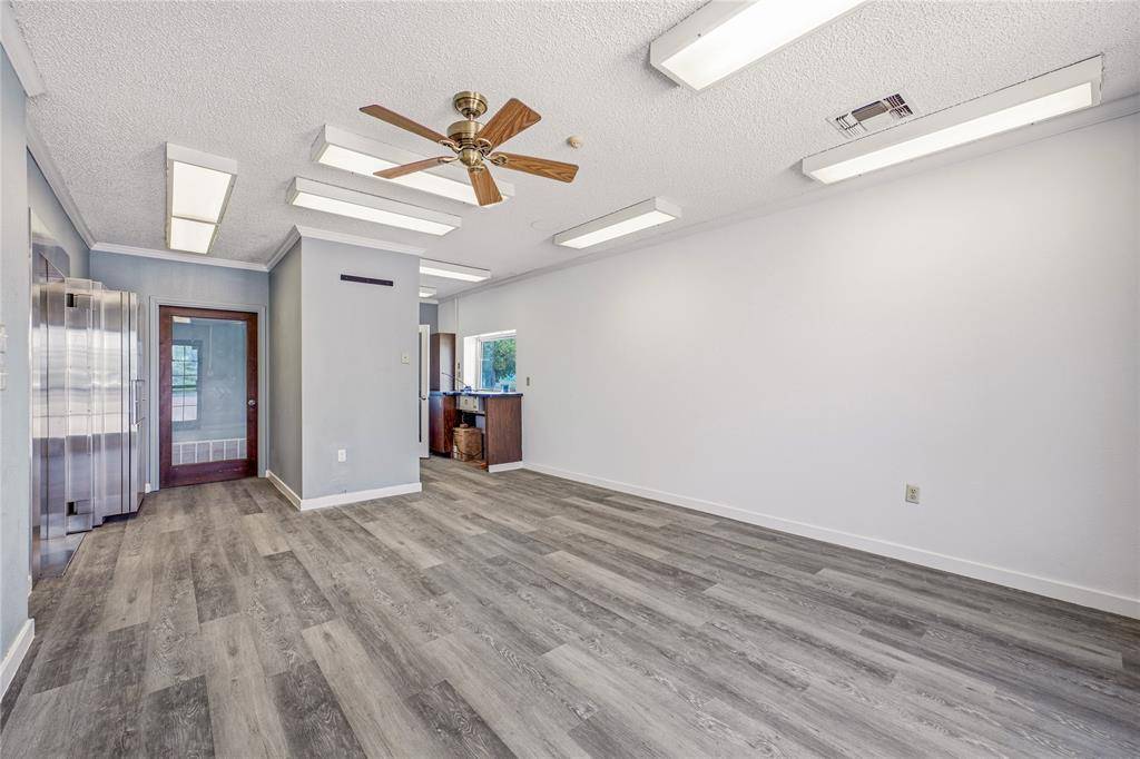 107 Fannin Street, Millsap, TX 76066
