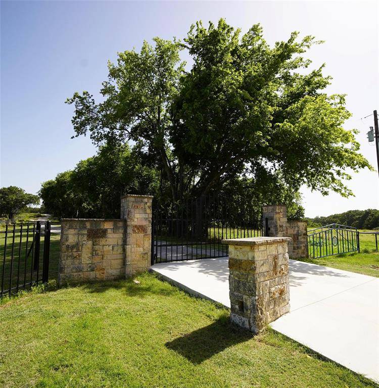 230 Private Road 2174, Decatur, TX 76234