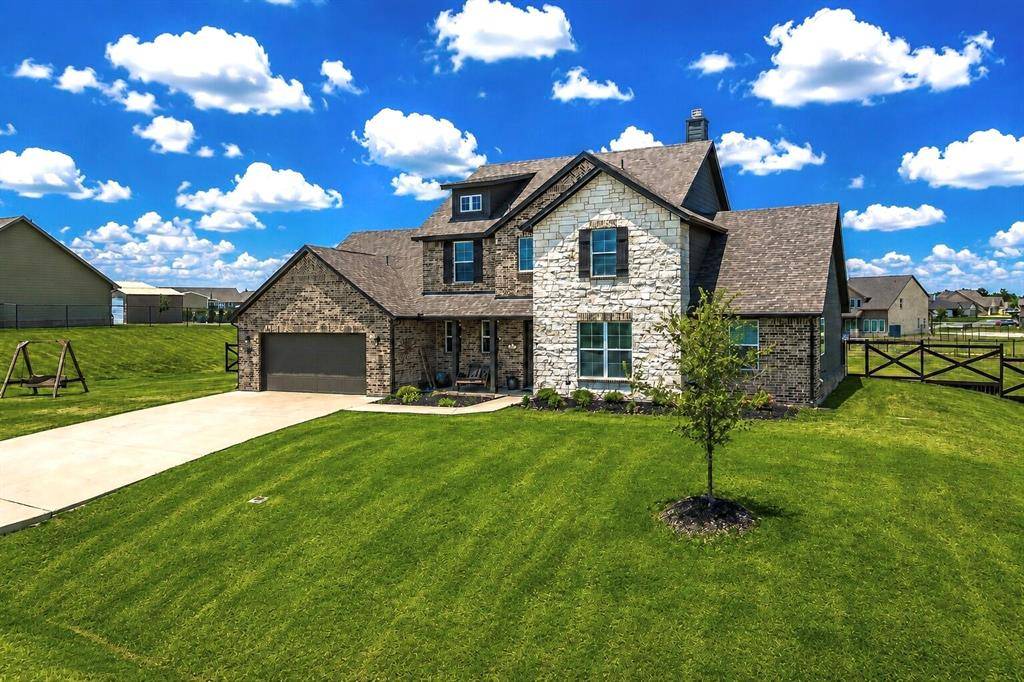 116 Spanish Moss Trail, Rhome, TX 76078