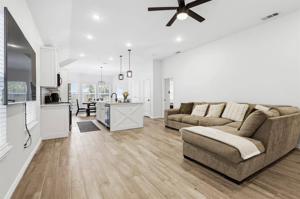 8730 Dunlap Street, Dallas, TX 75217