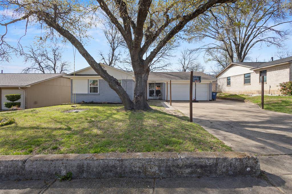 1716 Caravan Trail, Dallas, TX 75241