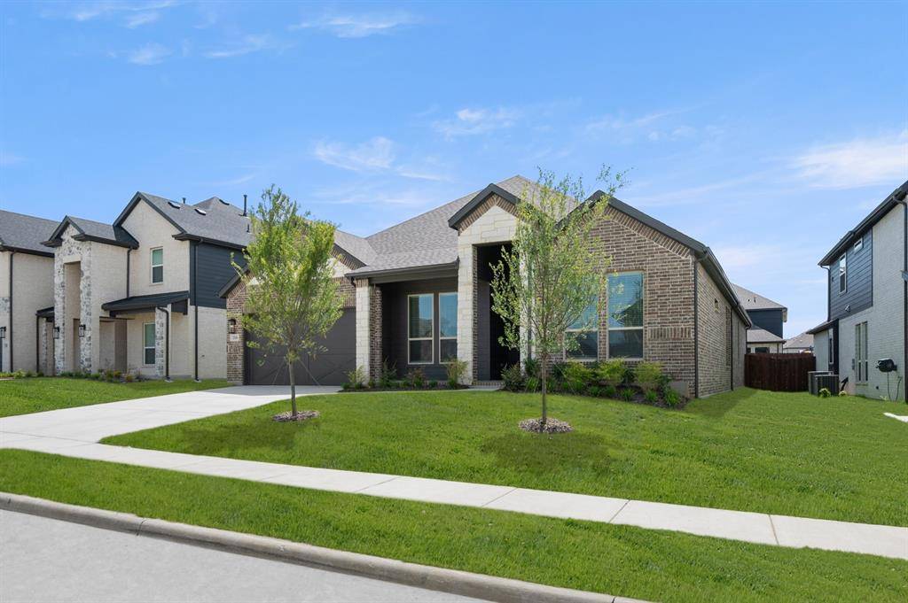 2116 Birdwatch Court, Mansfield, TX 76084