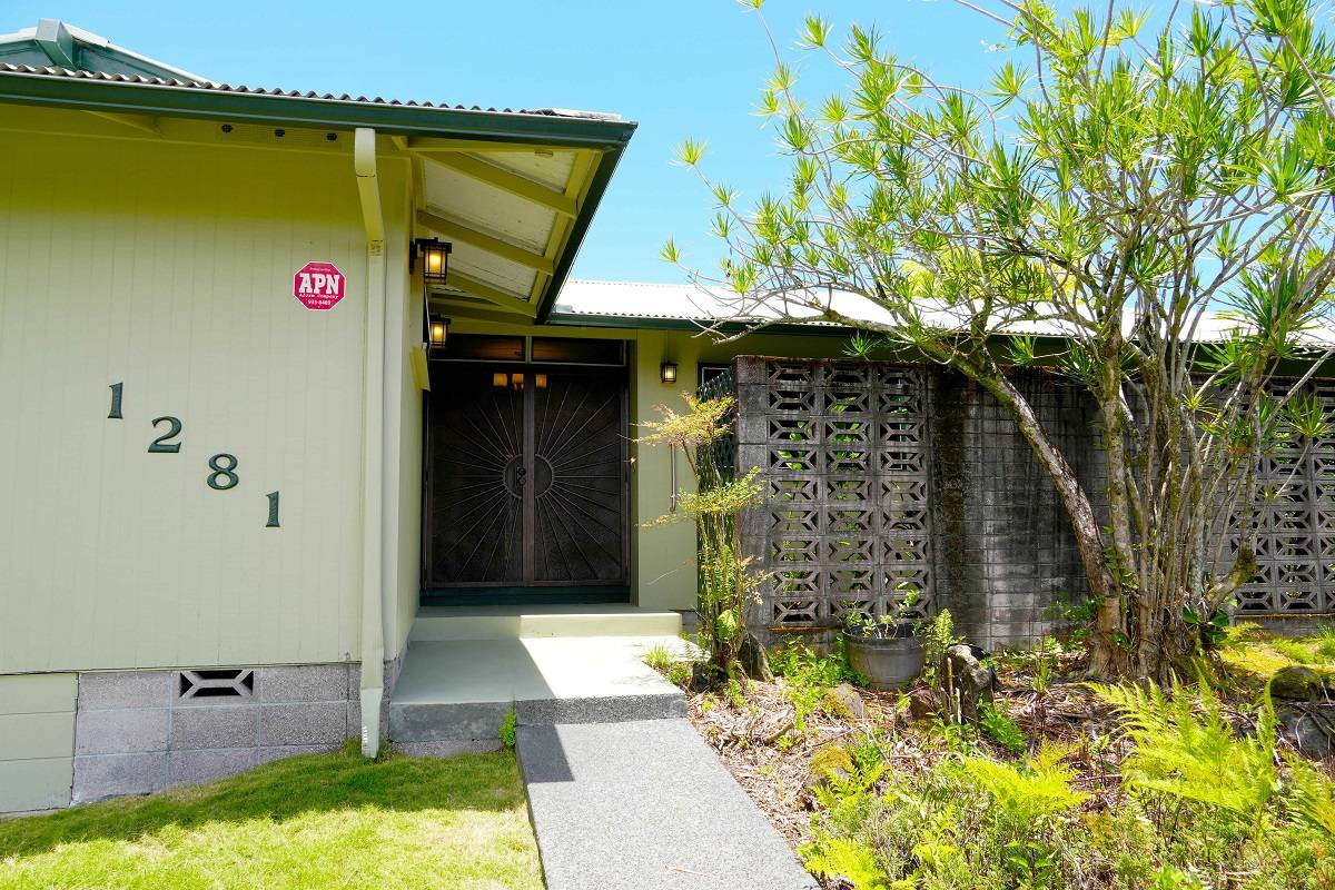 1281 KUMUKOA ST, Hilo, HI 96720