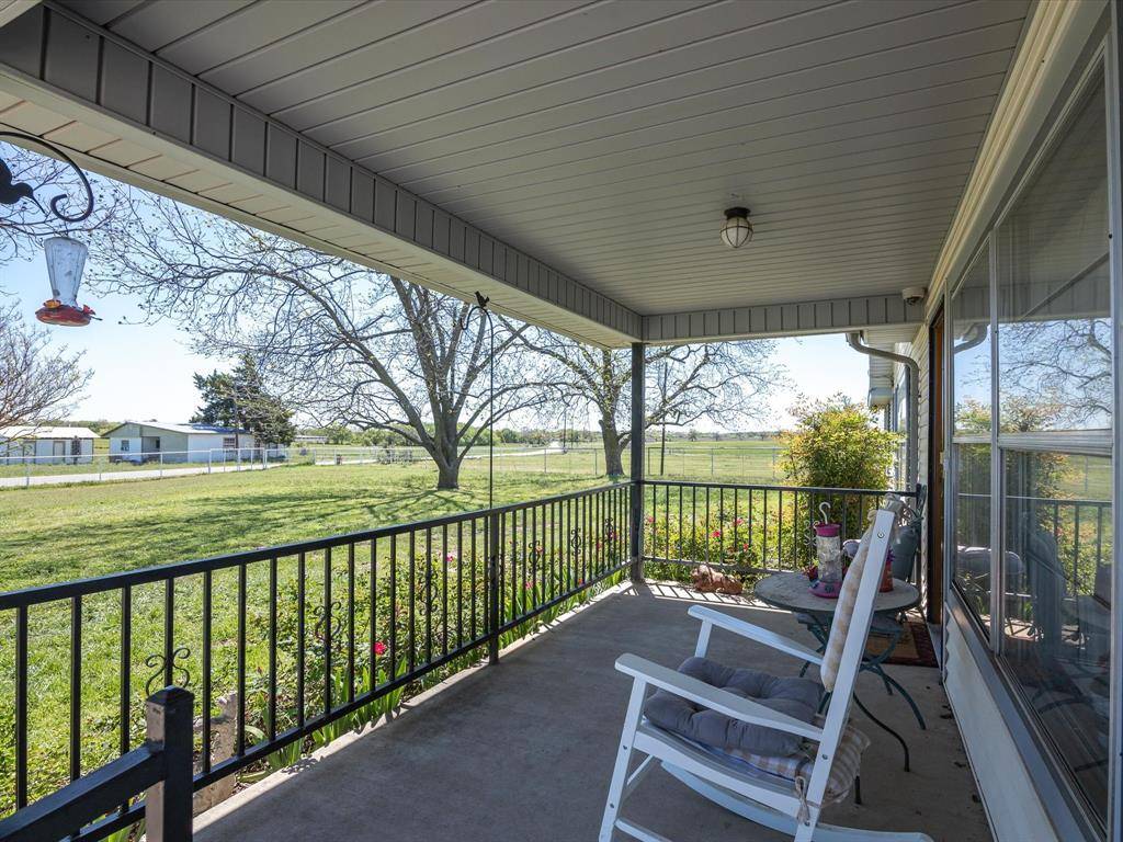 1006 County Road 2475, Alvord, TX 76225