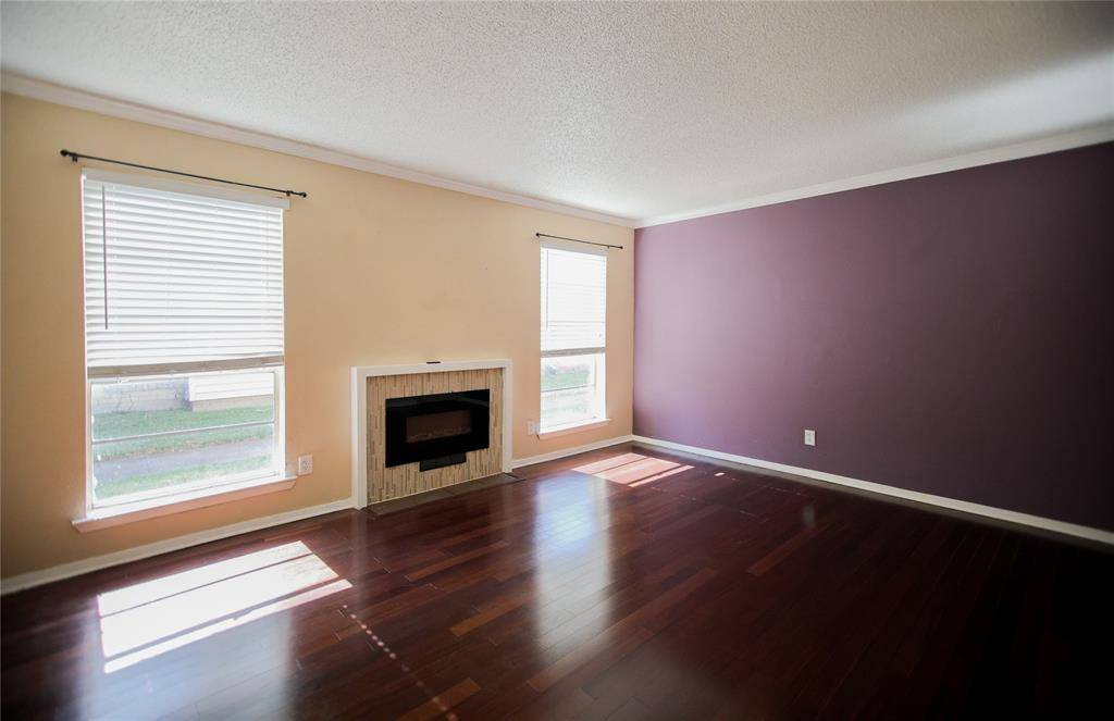 919 S Weatherred Drive #135, Richardson, TX 75080