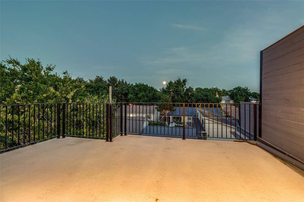 3724 W Beverly Drive, Dallas, TX 75209