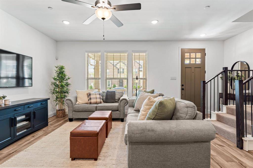 2529 Barnwood Lane, Garland, TX 75042