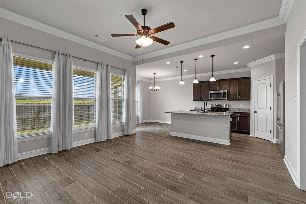 204 Berkshire Place, Haughton, LA 71037