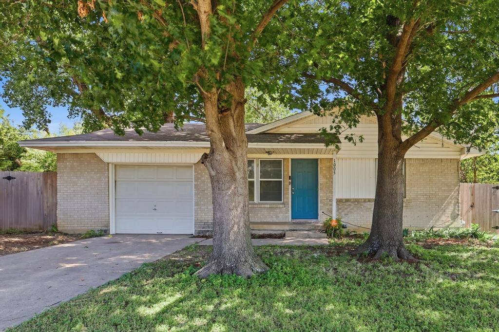 1005 Monterey Drive, Denton, TX 76209