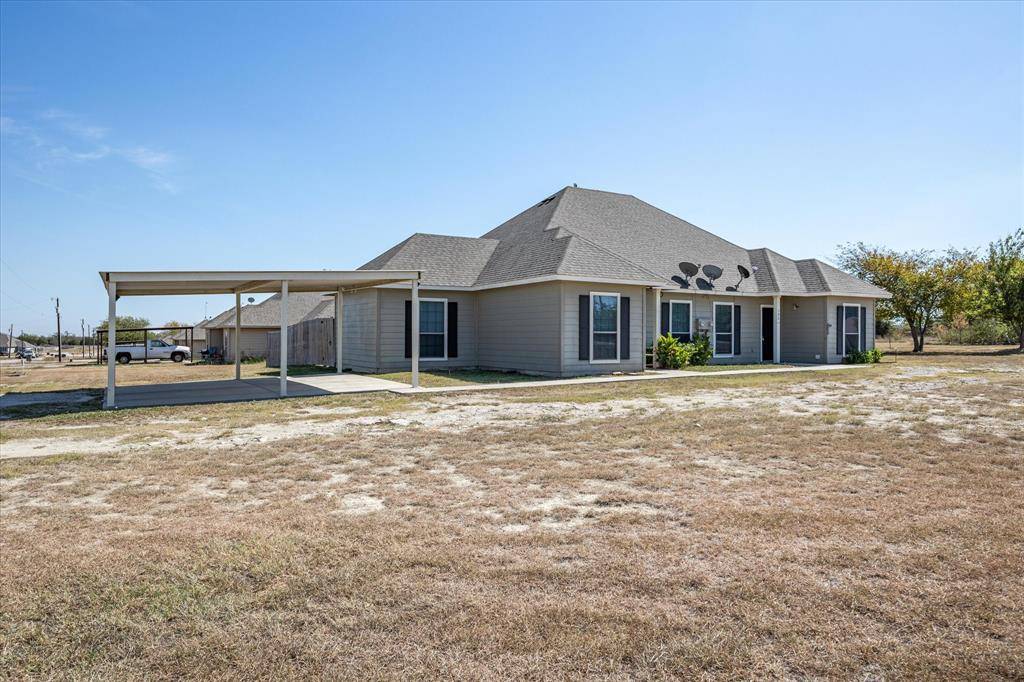 101 Collett Court, Weatherford, TX 76088