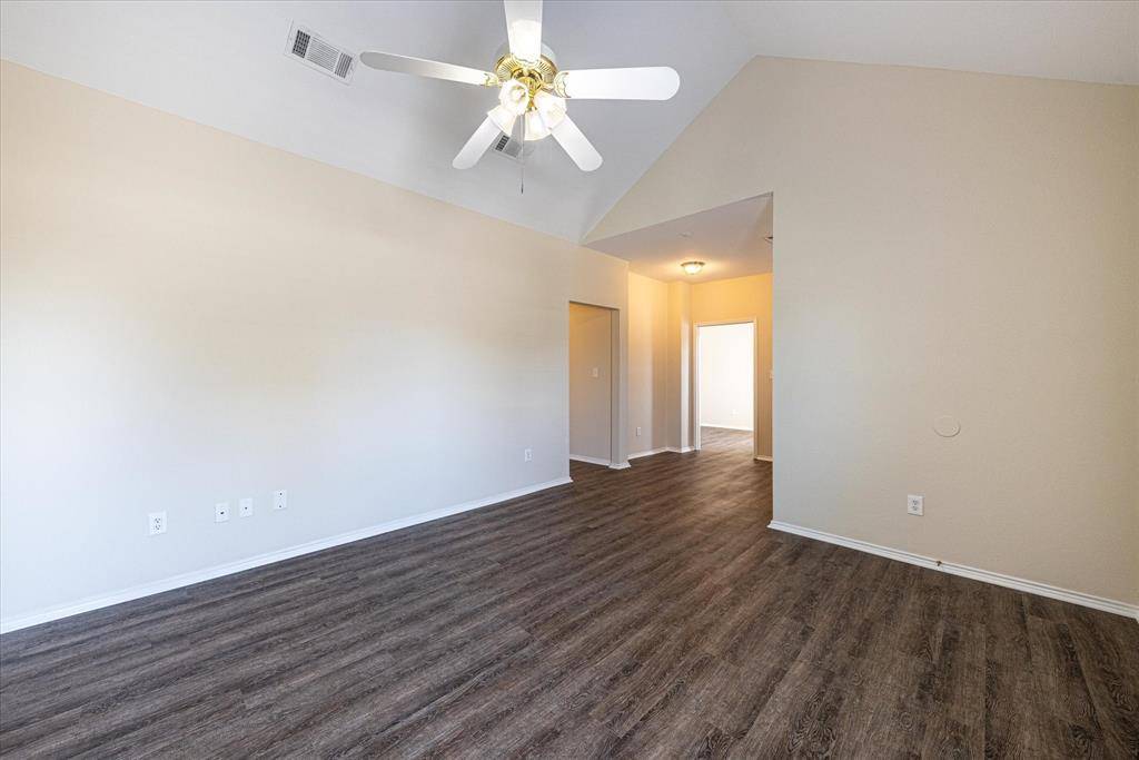 101 Collett Court, Weatherford, TX 76088