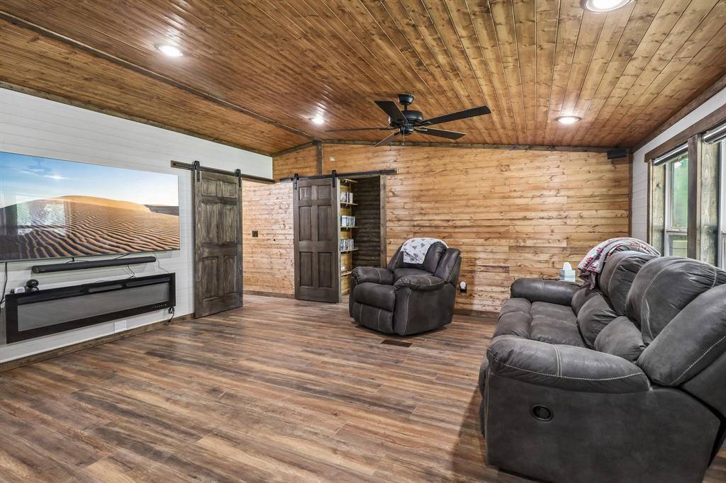 11421 County Road 4020, Kemp, TX 75143