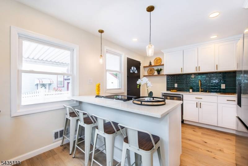 421 Tryon Ave, Englewood City, NJ 07631