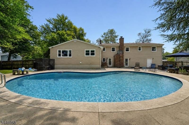 28 Brookside Pl, Livingston Twp., NJ 07039
