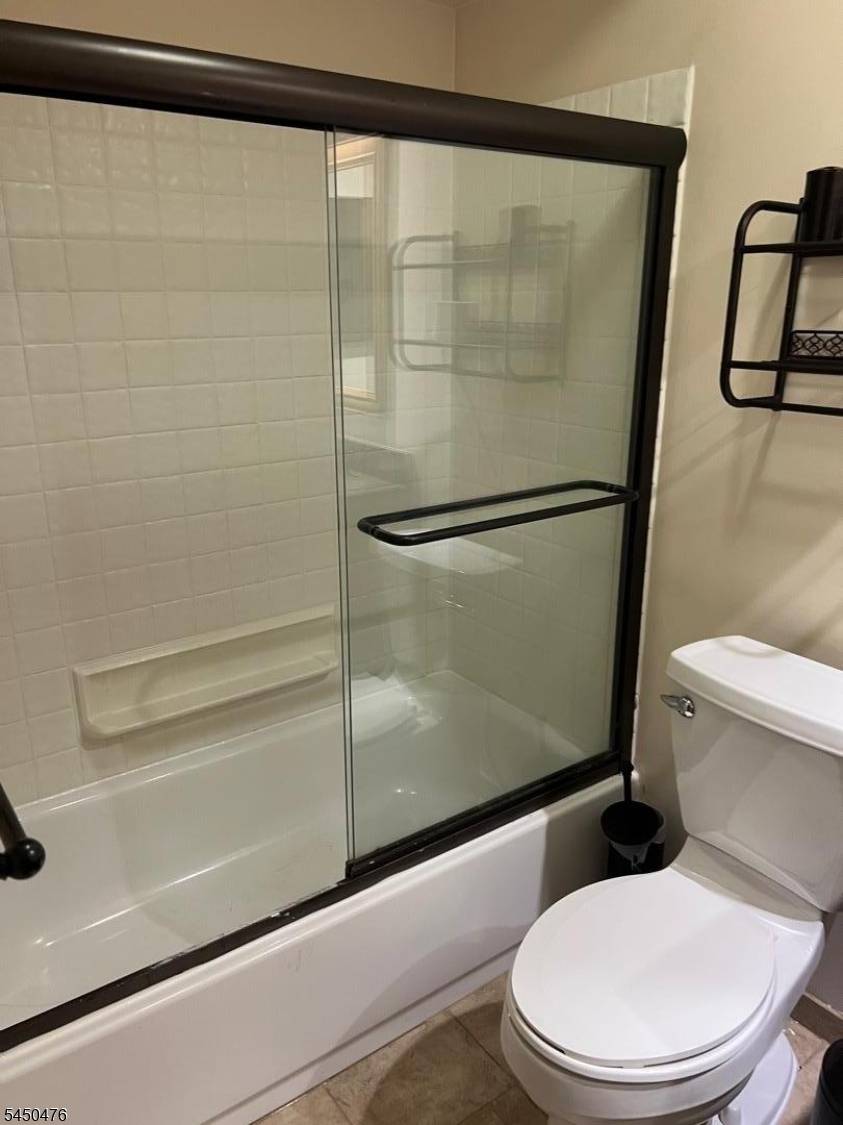 68 Crosspointe Dr, East Brunswick Twp., NJ 08816