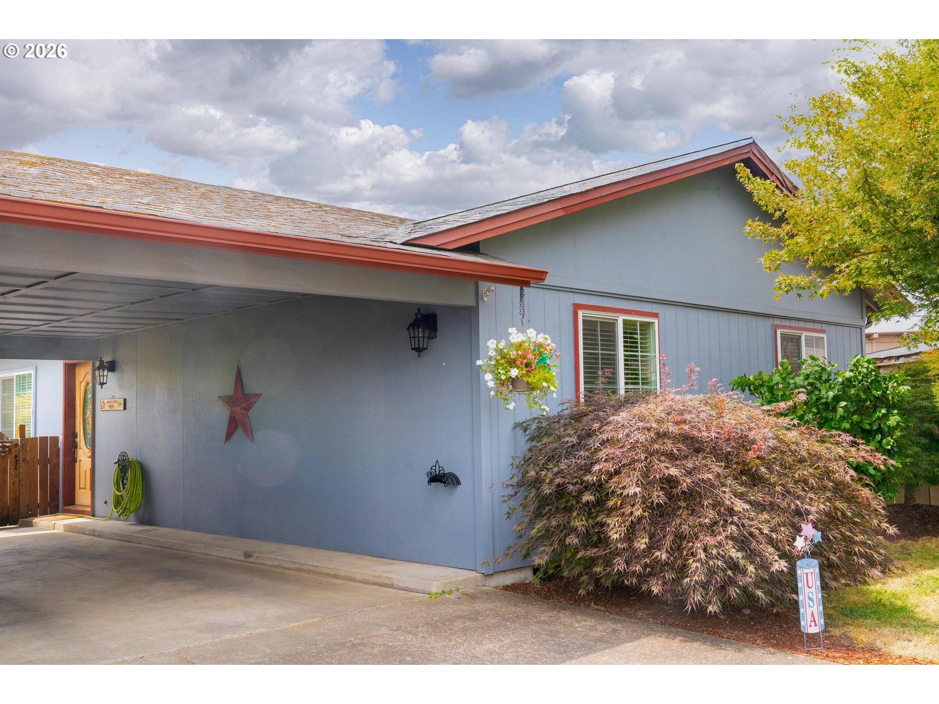 5209 G ST, Springfield, OR 97478