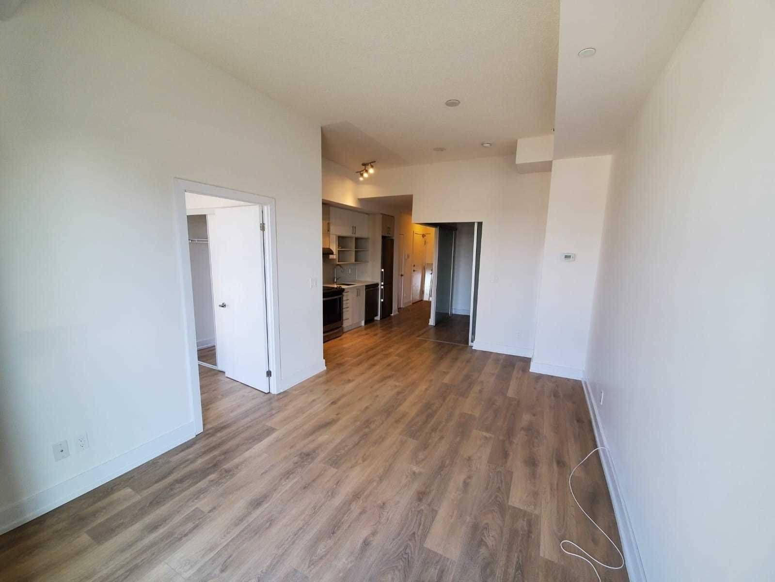 150 Fairview Mall DR #307, Toronto C15, ON M2J 4T1