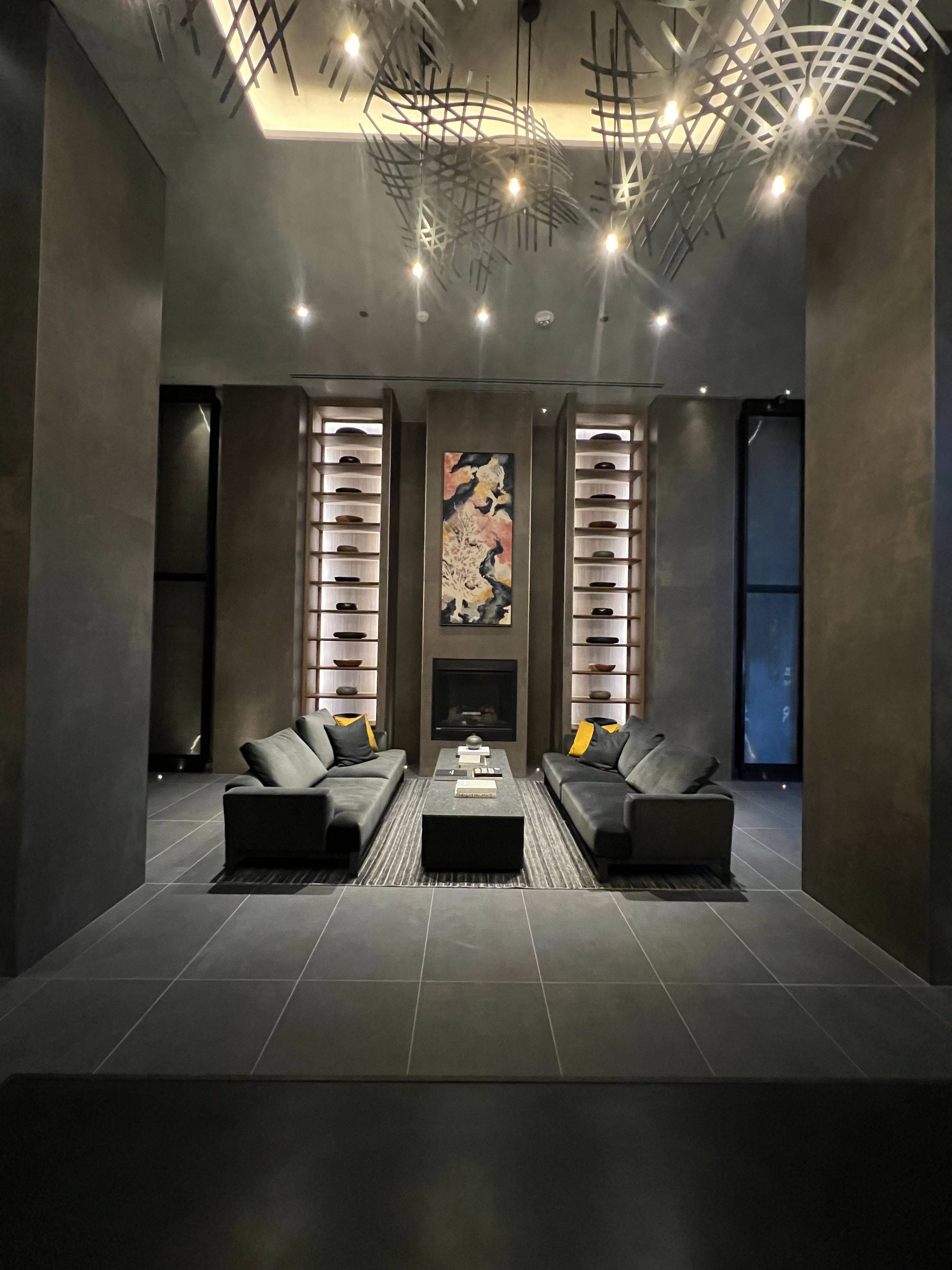 55 Charles ST E #1813, Toronto C08, ON M4Y 1S9