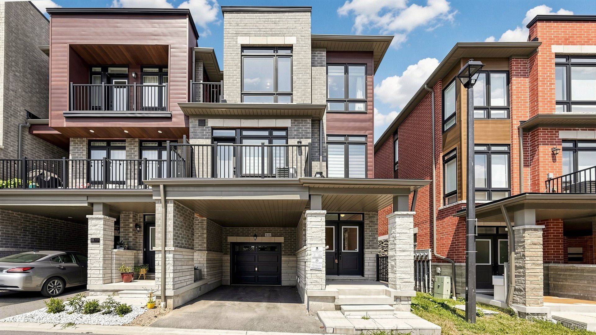 510 Littlewood LN, Ajax, ON L1S 0H1