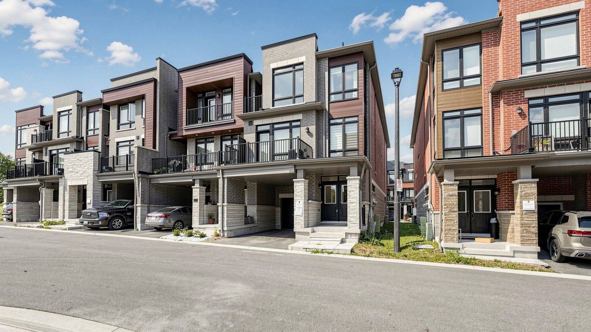 510 Littlewood LN, Ajax, ON L1S 0H1